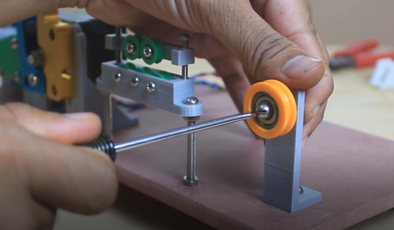 DIY Arduino based 2D wire bending machine - Electric DIY Lab